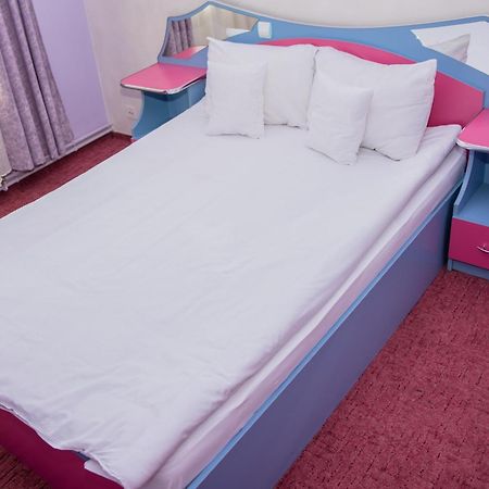 Hotel Yax Cîmpeni Zimmer foto