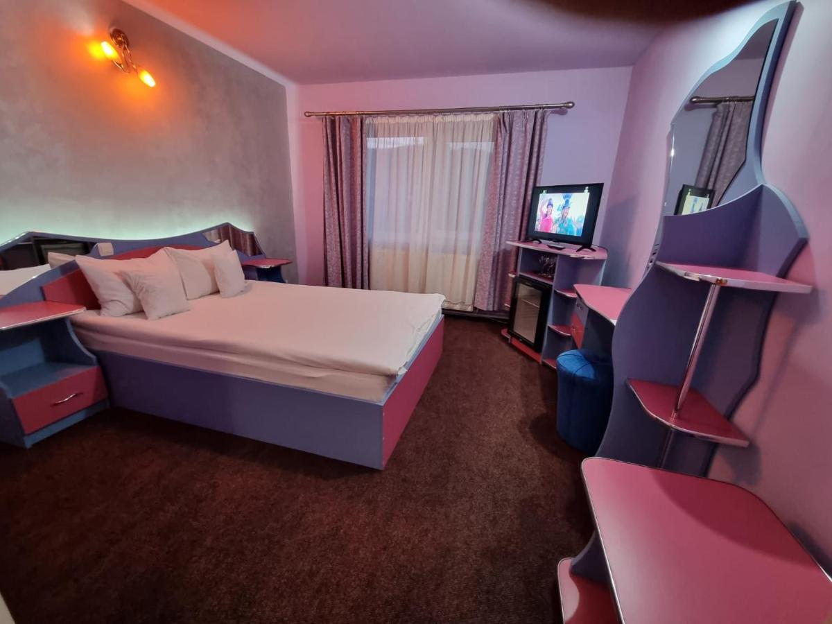 Hotel Yax Cîmpeni Zimmer foto