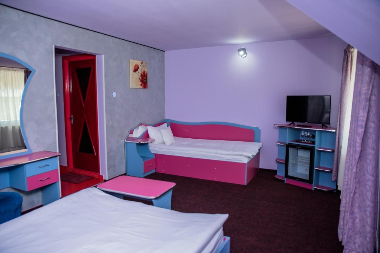 Hotel Yax Cîmpeni Zimmer foto
