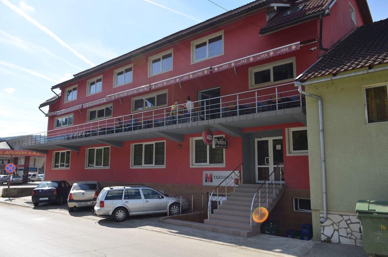 Hotel Yax Cîmpeni Exterior foto